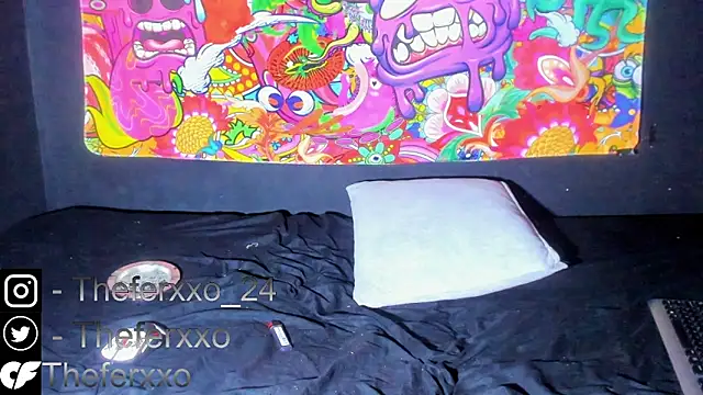 theferxxo_12 - Theferxxo_12's free webcam - UK Sex Cams