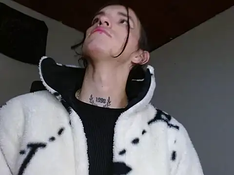 Scarlett_crastrawberry webcam