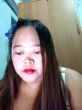 sweetbigtits19 webcam