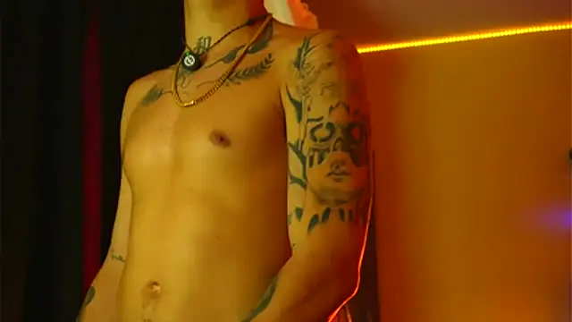 AlphaMasterXxx webcam