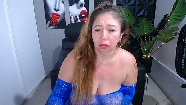 Valentinaa_mature webcam