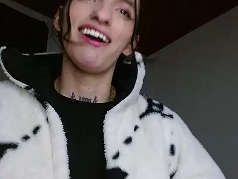 Scarlett_crastrawberry webcam