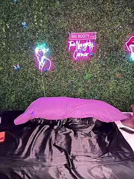 RenaThickAss - Live Cam