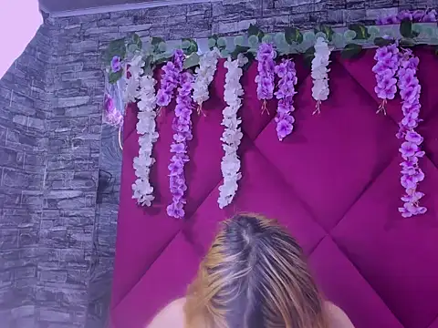 Dakota_Angell_ webcam