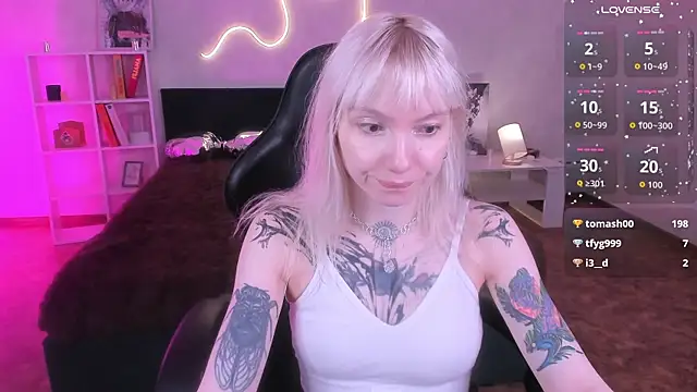 tattoo_art_baby webcam