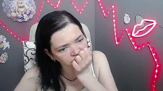 laurafinn - LauraFinn's free webcam - UK Sex Cams