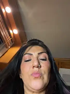 LittleMissEeve webcam