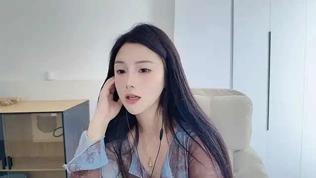 美女HaagenDazs_在线直播