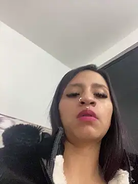 Lauraaa_pink18 webcam