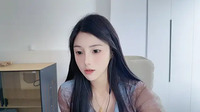 美女HaagenDazs_在线直播