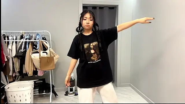 SweetMiaXO's chatroom