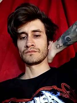 Loggan_donnelly webcam