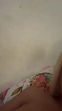 CraveMyCurves webcam