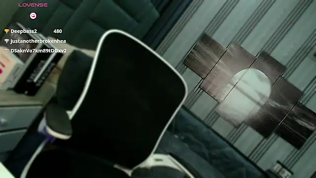 TsWomanofyourdesire_ webcam