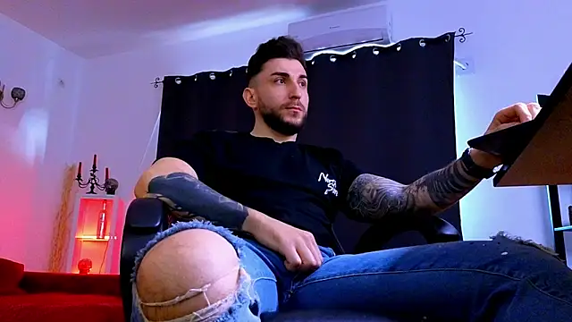 mightyaaron66 (M young) - 𖤐🔥 parTy Time ,House parTy  !  💨𖤐