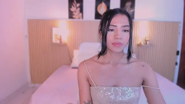 Harmony_Malkova webcam