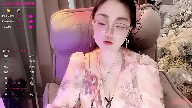 Monica-666888- webcam