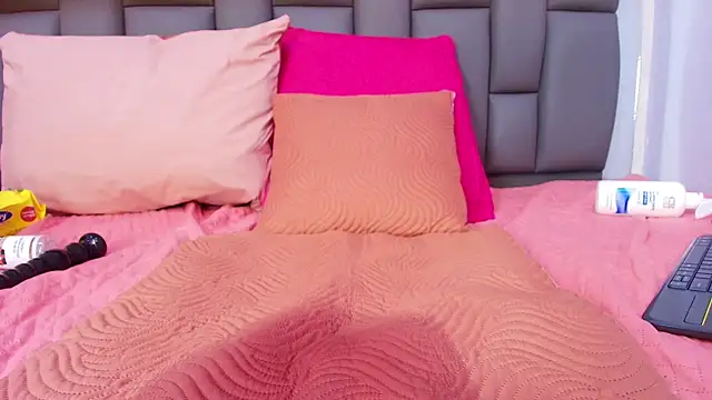 melany_roberts_ webcam