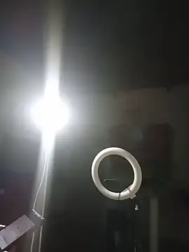 karamelovzla - KarameloVzla's free webcam