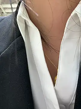 美女mi-ki1314在线直播