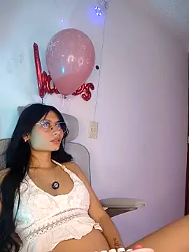 Live sex cam of NayeCloud