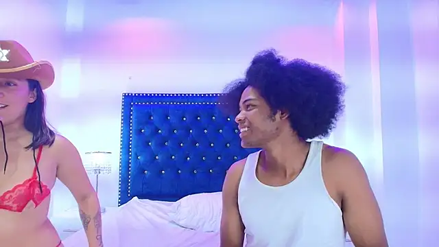 Cristal_and_luke webcam