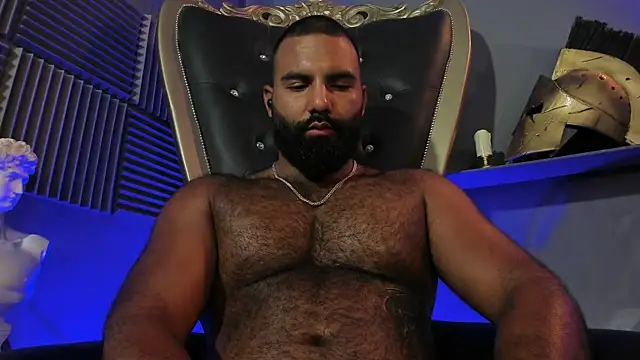 BeardAndrew live sex cam