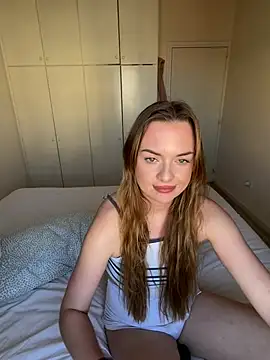 ElenaRebelle webcam