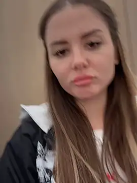 Alina_Vibe_Me's room