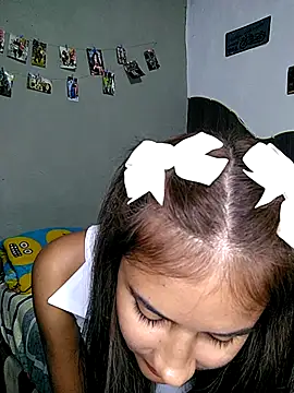 Little_Naughty_Nicole webcam