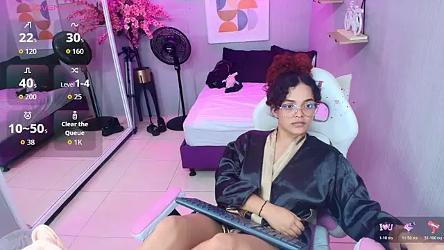 Maggy_t18 webcam