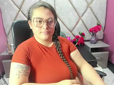 sarah_boobs_ - Sarah_Boobs_'s free webcam - UK Sex Cams