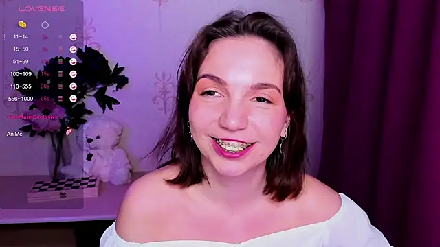 kindhazelhere_ - KindHazelHere_'s free webcam - UK Sex Cams