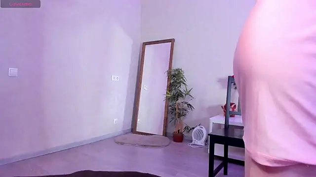 Camilla_Kelly webcam