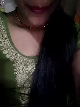Webcam Model (Eshwari_Chopra)  is live.Free join now!