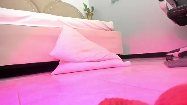 Miia_Thompsonn webcam