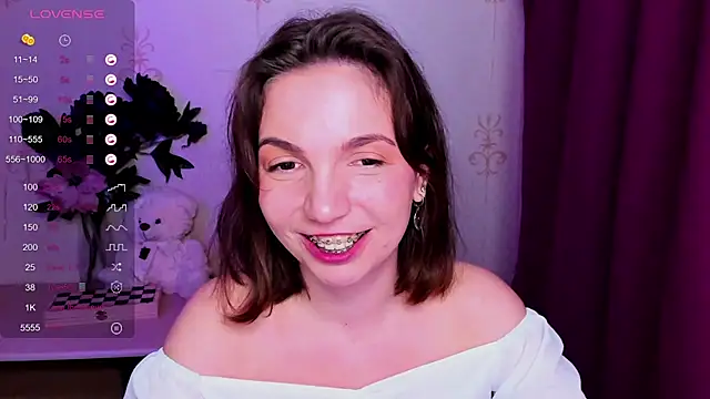 KindHazelHere_ webcam