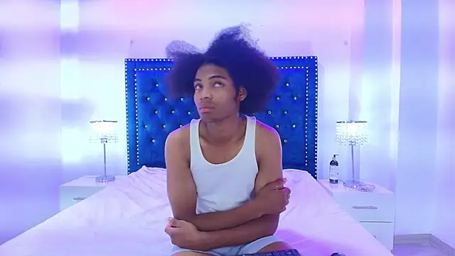 Cristal_and_luke webcam