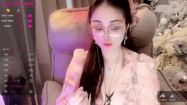 Monica-666888- webcam