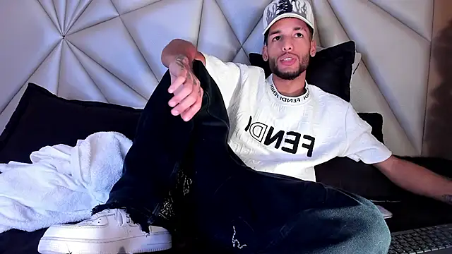 Thiagoferreti webcam