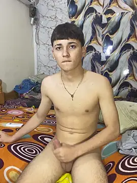 Artursmith Live Webcam on Stripchat