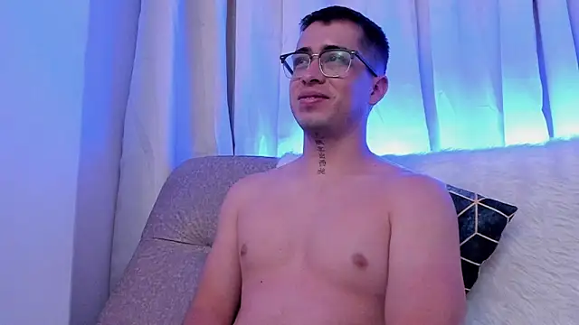 Tommas_Jhonson webcam