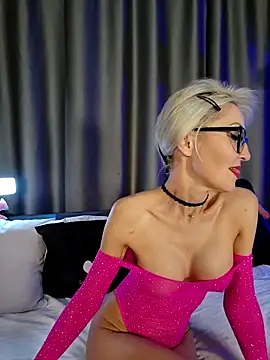 Milforja live sex cam