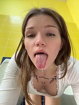 streetsquirt - StreetSquirt's free webcam - UK Sex Cams