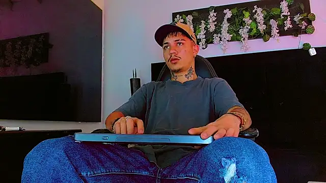 HannibalLester webcam