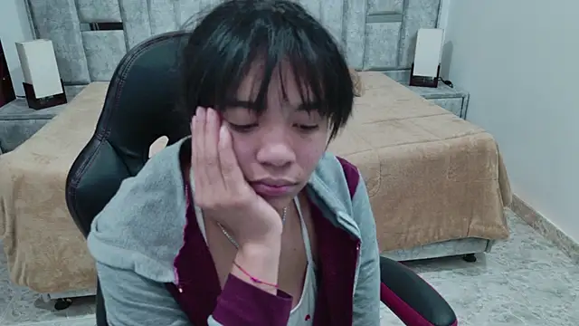 laureentt_ - Laureentt_'s free webcam - UK Sex Cams