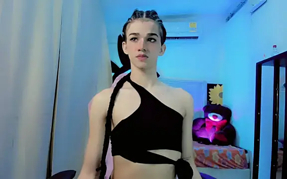 Sophiaa_doll_ webcam