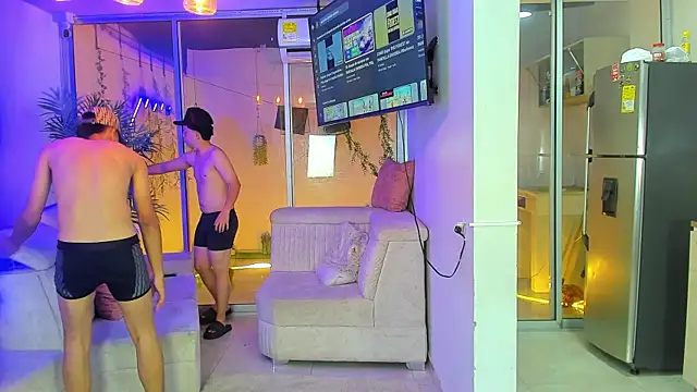 Houseofwarrios webcam