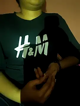 ananya_34 - Ananya_34's free webcam - UK Sex Cams