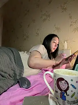 Naughtbaby_2025 webcam